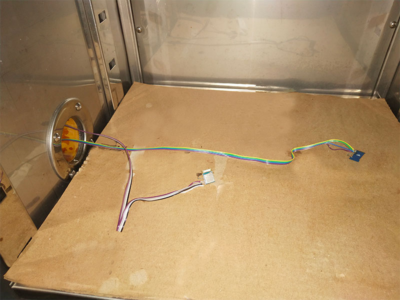 Put the 2pcs of modules into the chamber