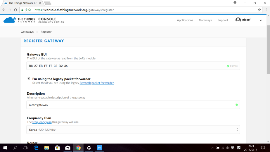 Input the gateway id, check using the legacy packet forwarder, write a description of your gateway and select a frequency plan.
